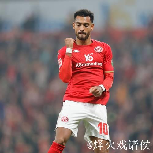 美因茨两次抓住关键机会改写比分，埃贝尔点评